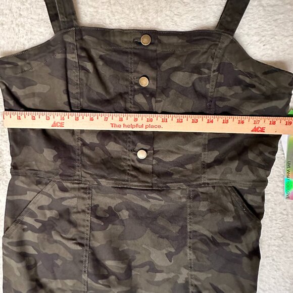 Olive Camo Print Overall Style Dress Size XXL NWT Pockets Adjustable Straps - Picture 2 of 7